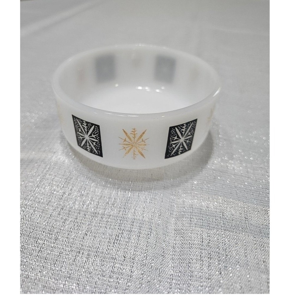 Federal Glass Atomic Starburst Milk Glass Bowl